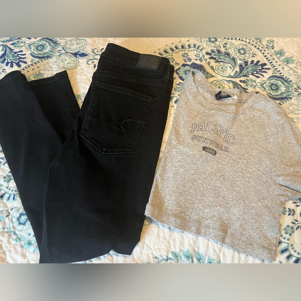 Jeans 6 short, black American Eagle ..and top gray S Pacsun